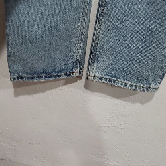 Agolde Riley Jeans in Light Wash Size 26 or 2 - Picture 6 of 16